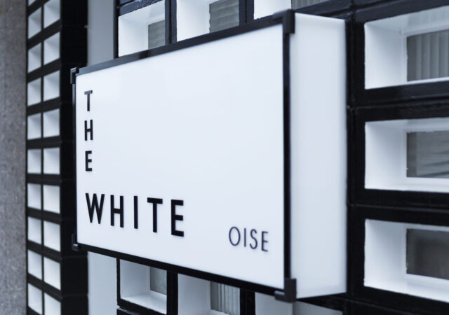 THE　WHITE　OISE